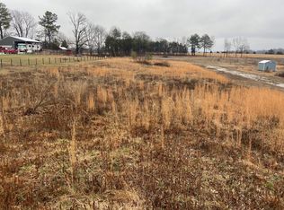 2570 NE Zeb Warren Rd, Cookeville, TN 38506