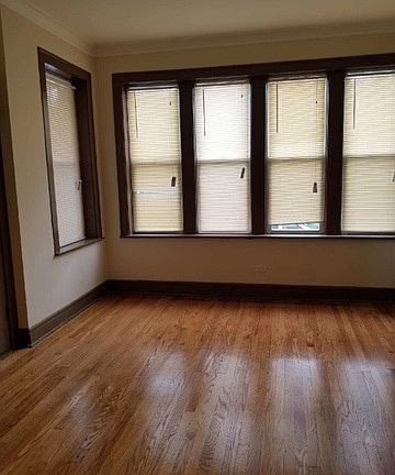 3rd image of 7246 S Fairfield Ave #1
