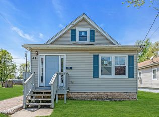 41 Harding Ave, Keansburg, NJ 07734