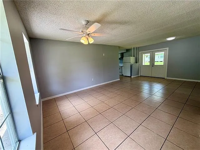 801 E Morris Ave — Photo 9