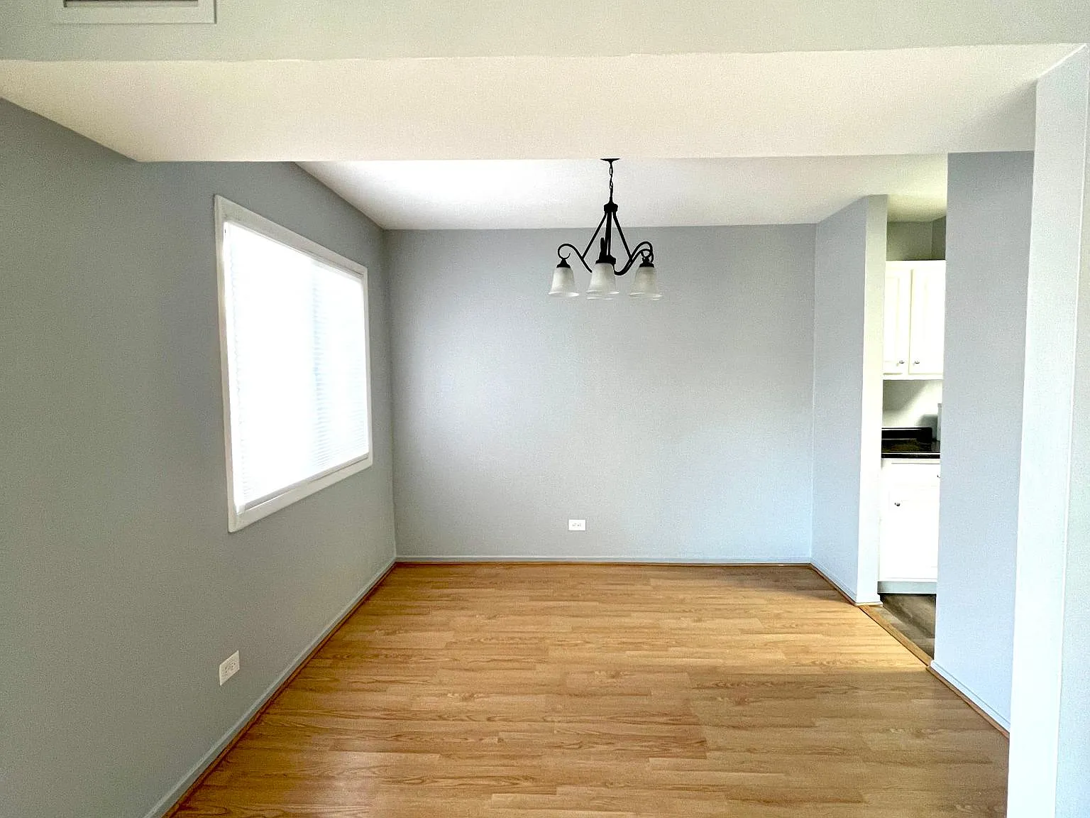 2 bed, 1200 sqft, $1,950 — Photo 3
