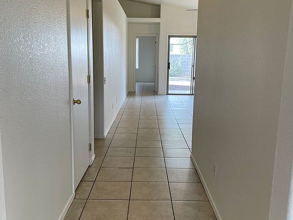 3rd image of 2342 S Via De Dos Arroyos