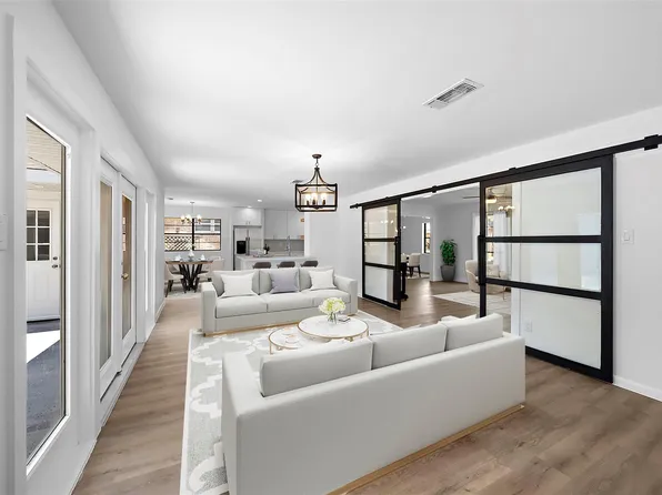 3001 Tern Dr, Galveston, TX 77551