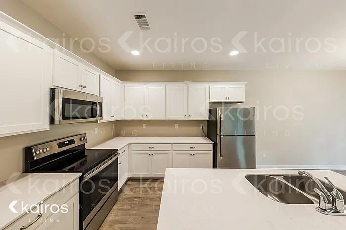 11646 Woodland Lake Rd — Photo 5