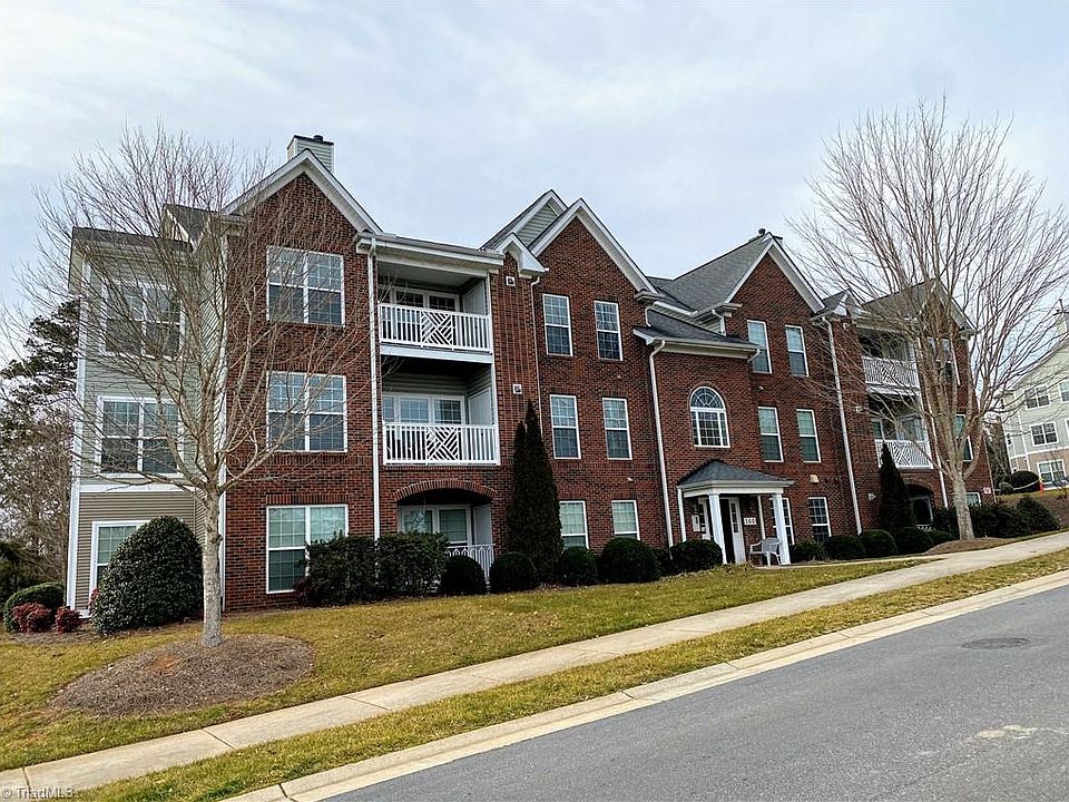1st image of 160 Shallowford Reserve Dr