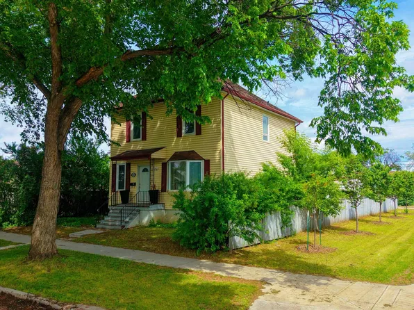 12103 85th St NW, Edmonton, AB T5B 3G5