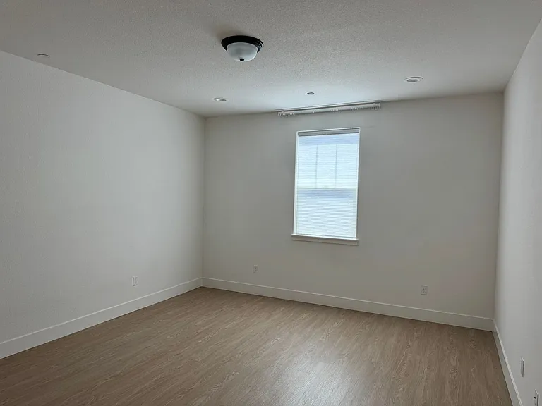 2347 Veterans First Ave — Photo 5