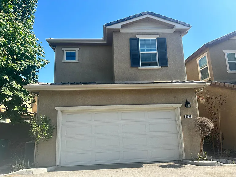 6062 Rosewood Way — Photo 10