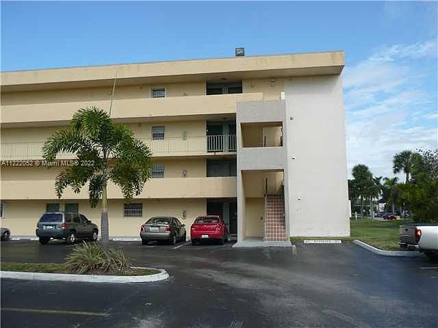 1st image of 502 NW 87th Ave APT 213