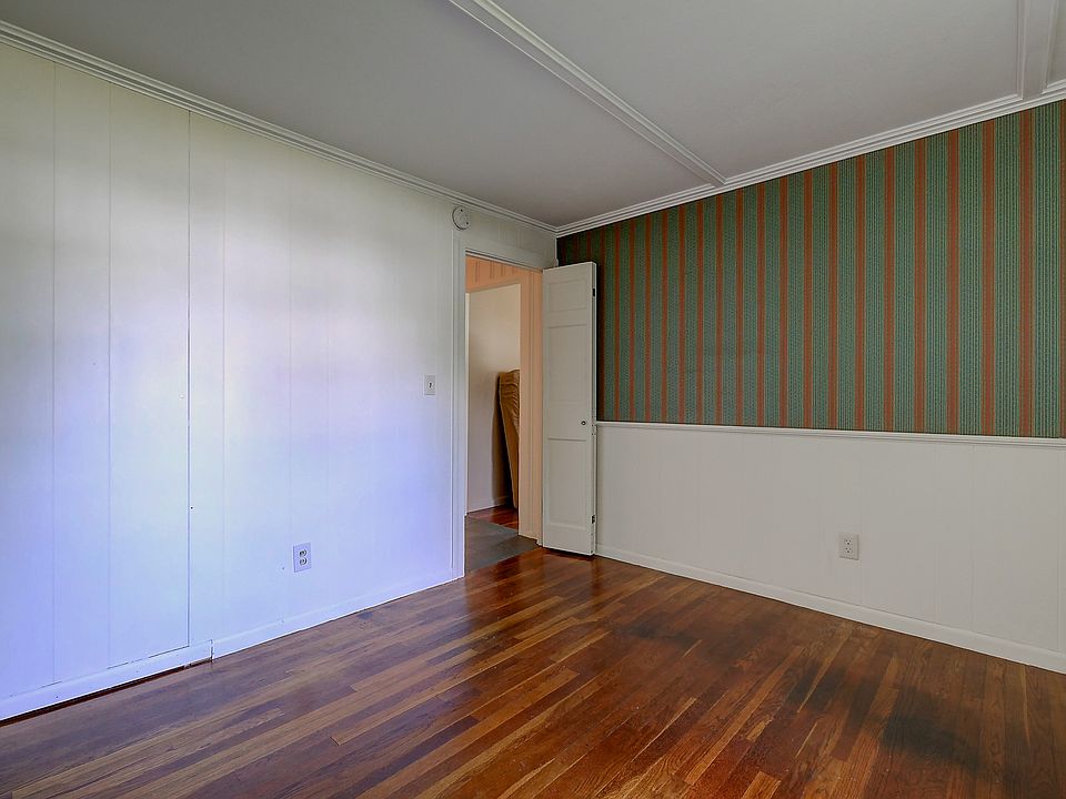 2nd image of 6 Kimball Ave
