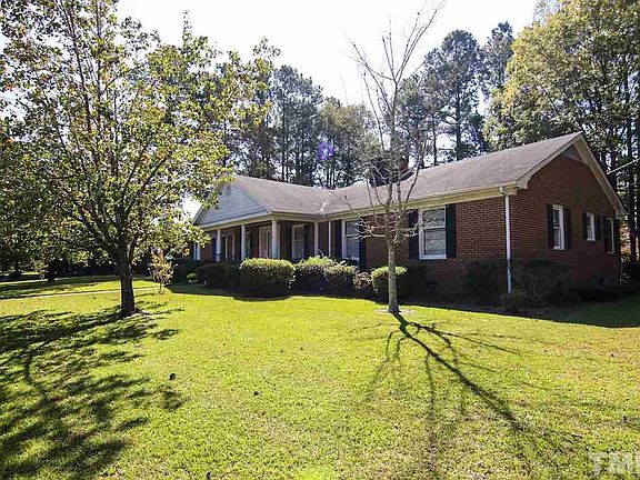 3rd image of 415 Beechwood Dr