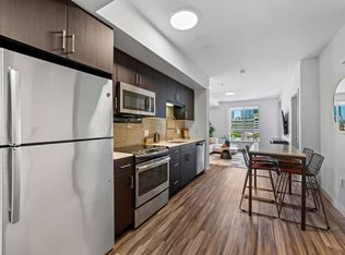 G12, Los Angeles, CA 90015