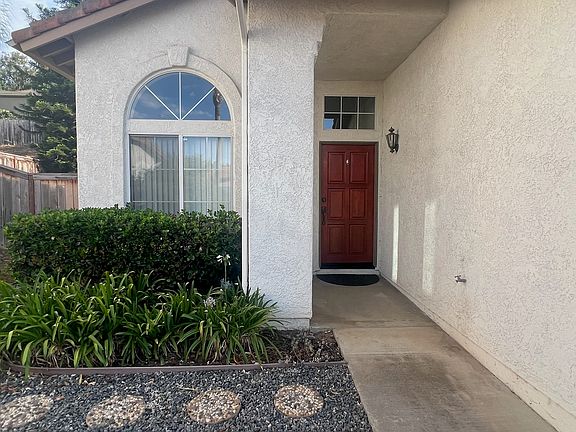 2nd image of 218 Royal Glen Dr