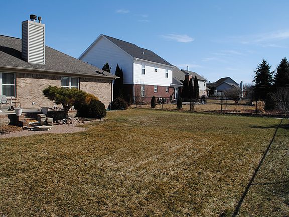 4th image of 54607 Meadow Crest Cir