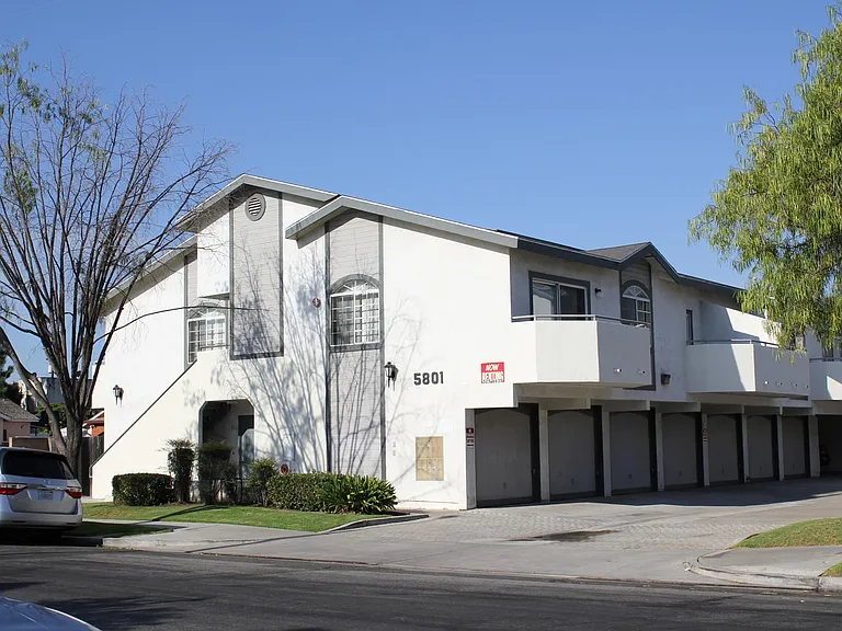 5801 Burnham Ave #202 — Photo 1