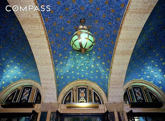 Sold by Compass | media 23