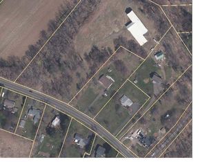 Boston Neck Rd, Suffield, CT 06078