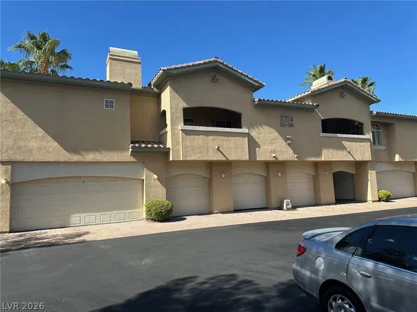 8704 Red Rio Dr Unit 203, Las Vegas, NV 89128