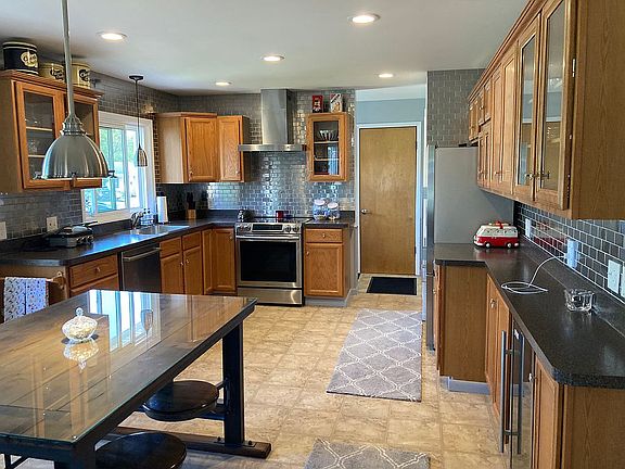 3rd image of 6543 Donlen Dr