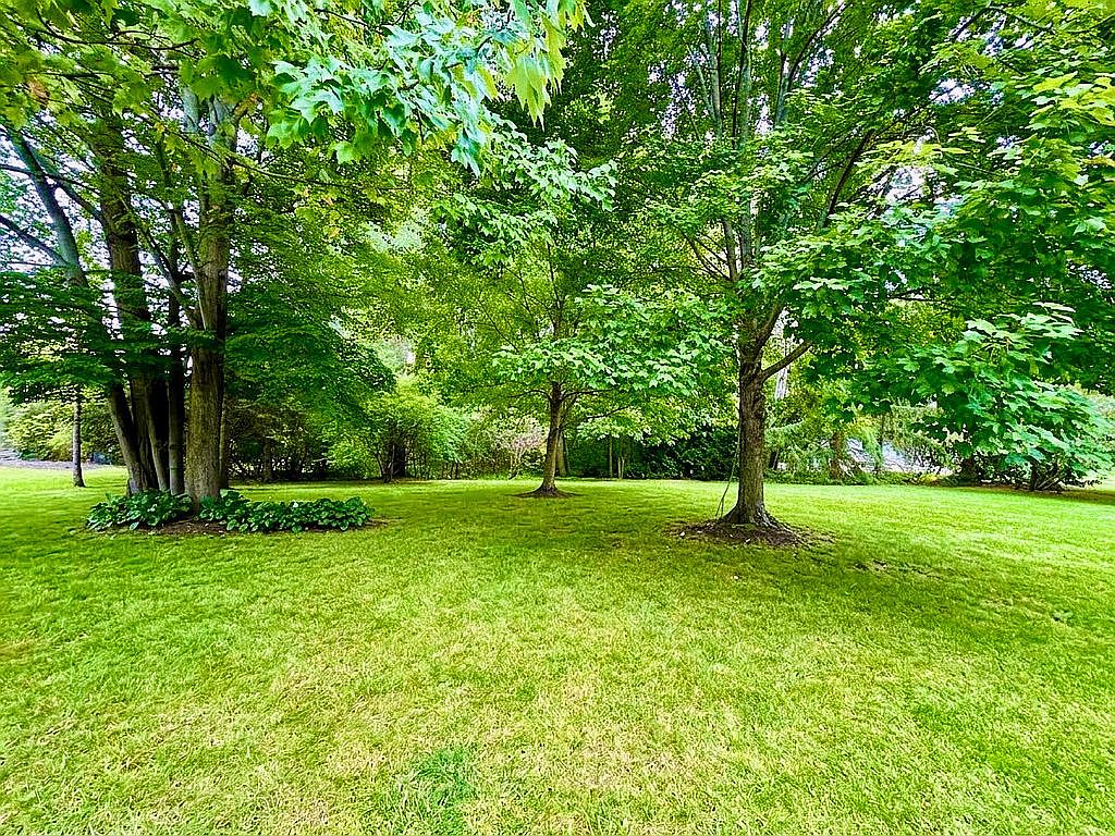 12008 Woodbourne Ct — Autumn Ridge Golf Club