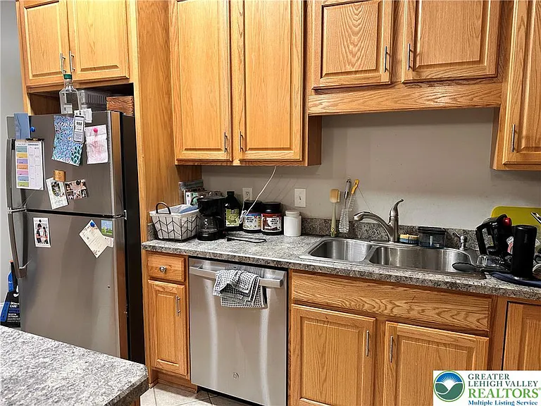 822 W Hamilton St #304 — Photo 4