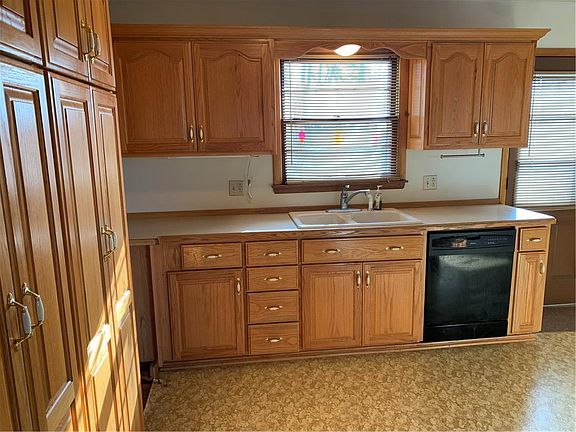 3rd image of 4425 Paseo Dr