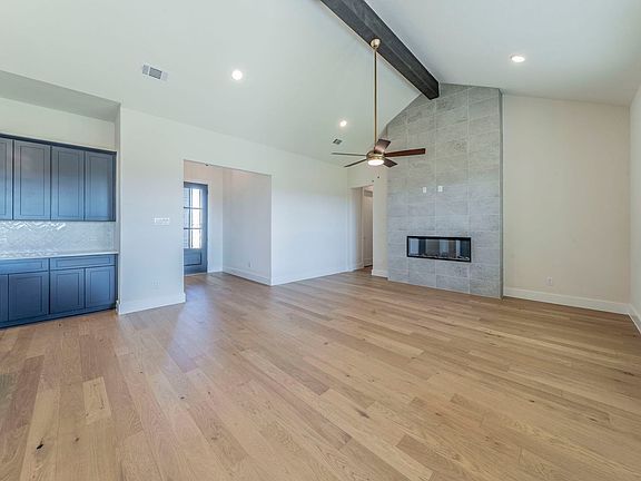 5th image of 1305 Green Ridge Dr