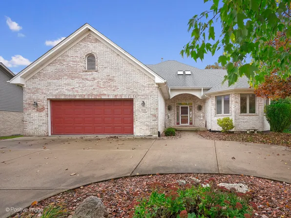 1332 Arbor Dr, Lemont, IL 60439