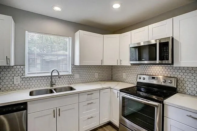 3801 Broyles St — Photo 5