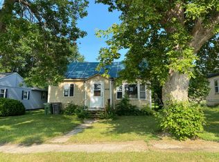 408 Kentucky Ave, Adrian, MN 56110