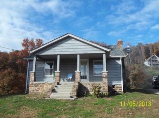 610 N Cunningham Rd, Seymour, TN 37865