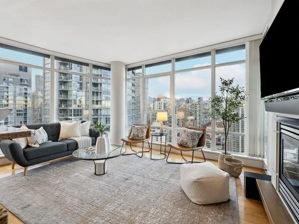 1483 Homer St #220X, Vancouver, BC V6Z 3C7