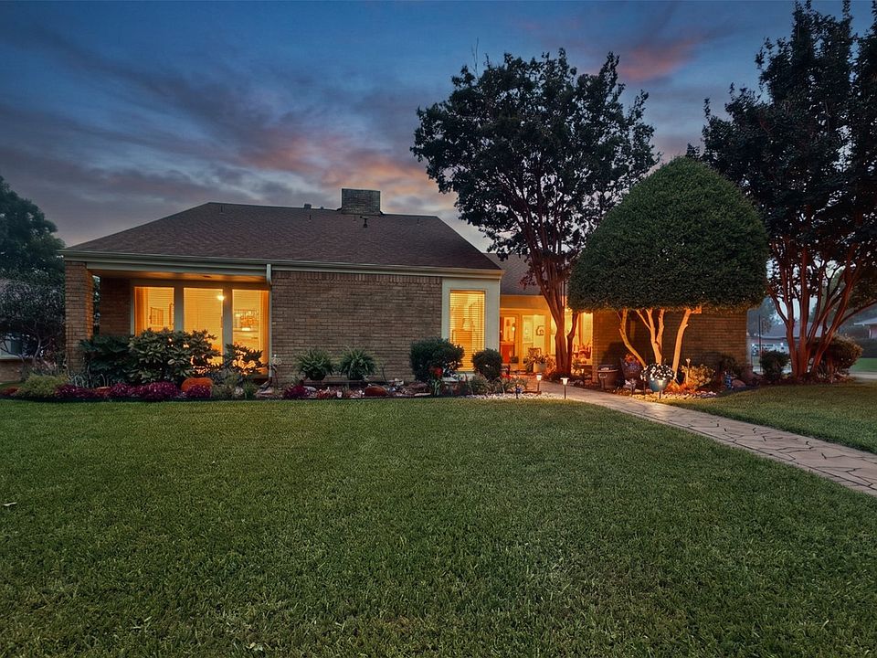 1st image of 1808 Cherbourg Dr