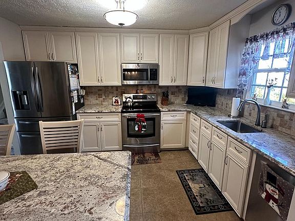 2nd image of 3502 Parkfalls Dr