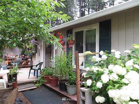 3rd image of 2221 E St. Andrews Drive