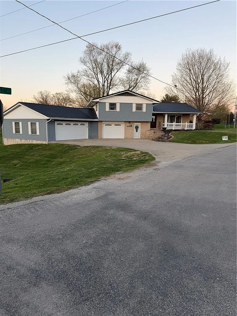 1 Hillcrest Dr photo 1