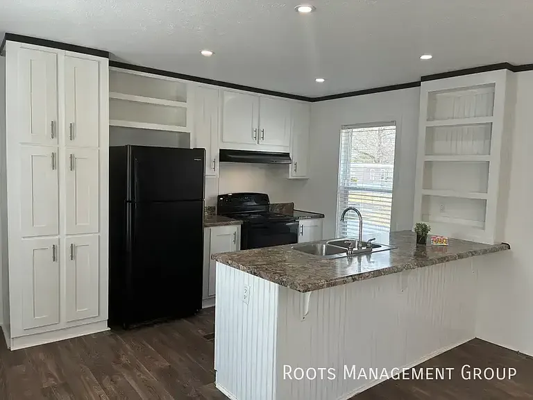 2621 Jeffersonville Rd #23 — Photo 4