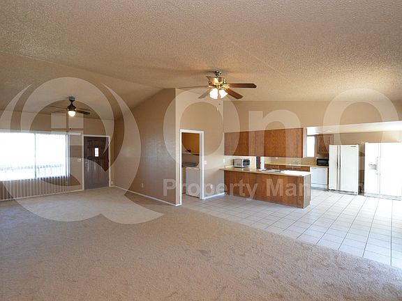 3rd image of 1807 N Cheri Lynn Dr