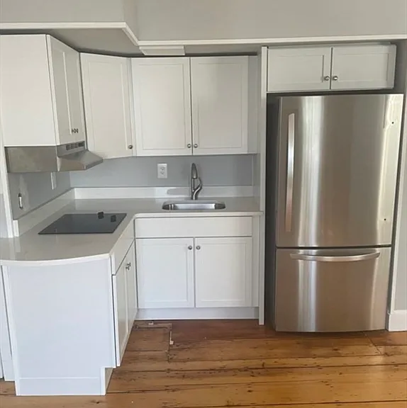 9 State St #4 — Photo 3