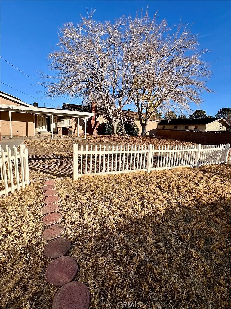 5 bed, 3010 sqft, $3,500 — Photo 1