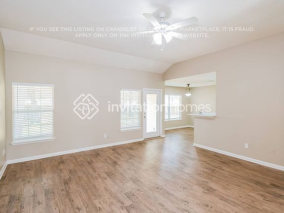 3rd image of 7073 Vida Ln