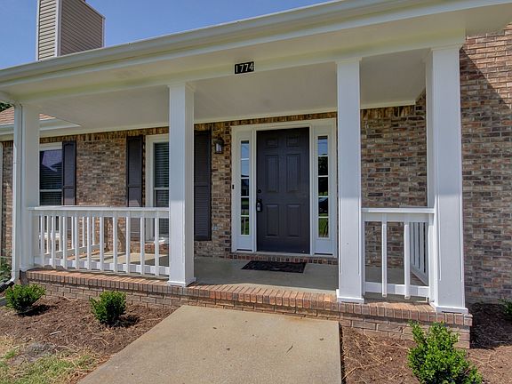 2nd image of 1774 Viola Ct