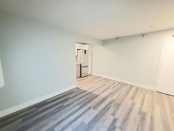 3rd image of 852 Broadview Ave #305