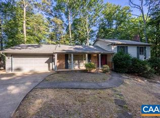 401 Berwick Ct, Charlottesville, VA 22901