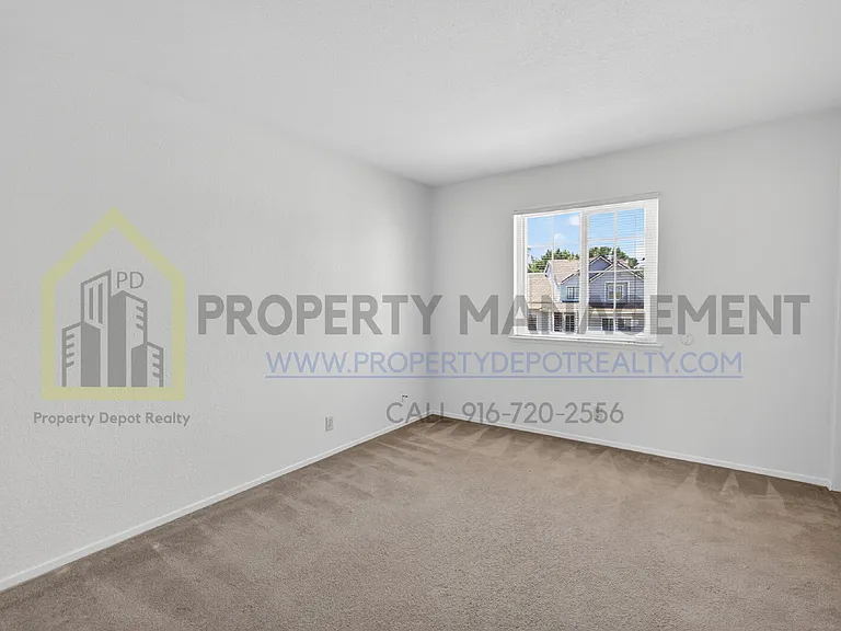9013 Figtree Ct — Photo 28