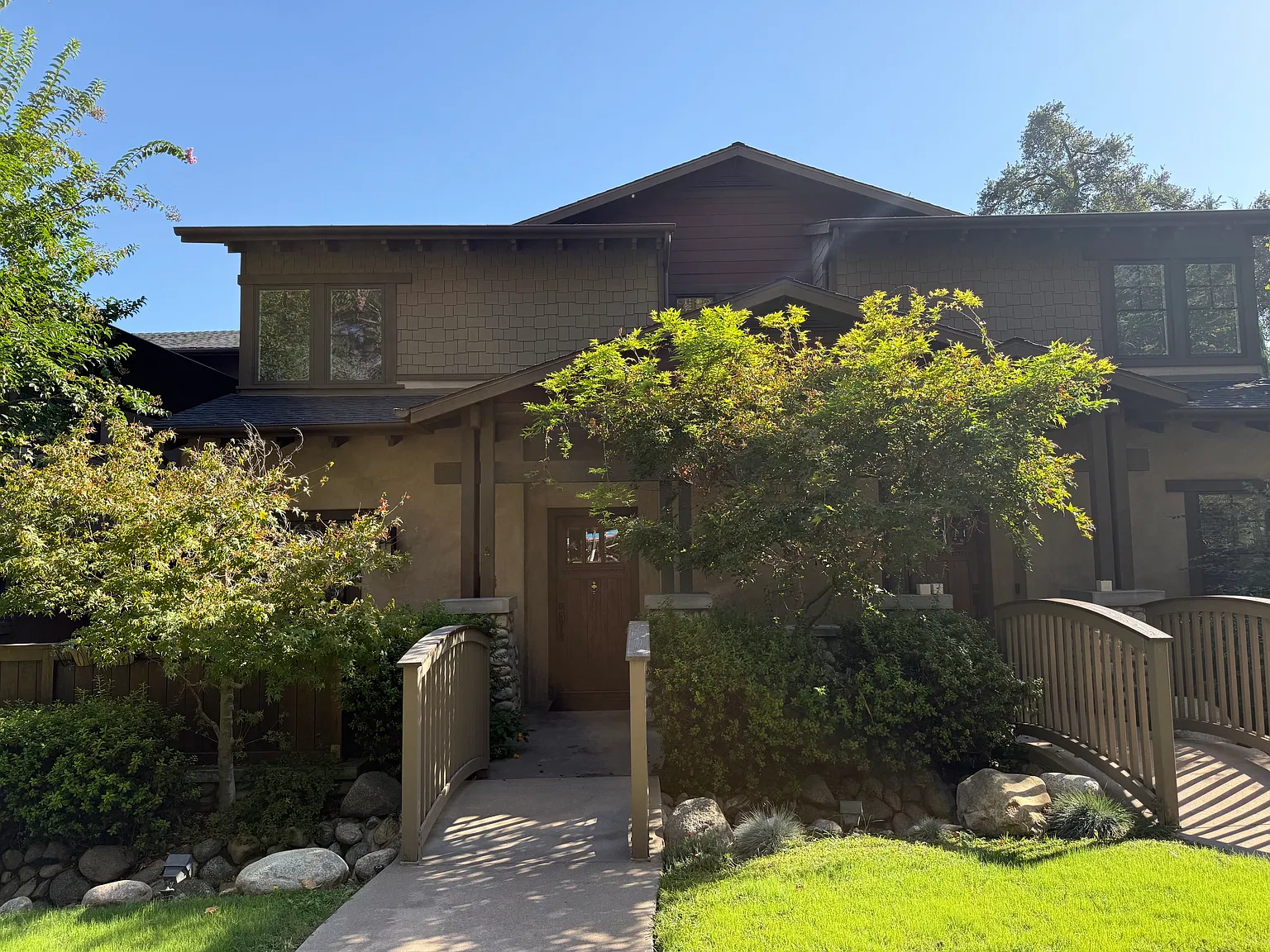 3 bed, 2.5 bath, 1460 sqft, $5,000 — Photo 1