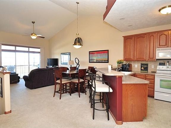2nd image of 8409 S Tularosa Ct