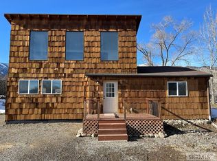 704 13th St, Salmon, ID 83467