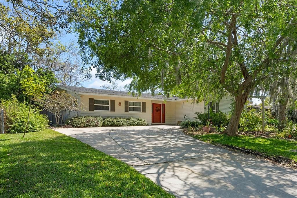 427 N Lakeview Ave, Winter Garden, FL 34787 | Zillow