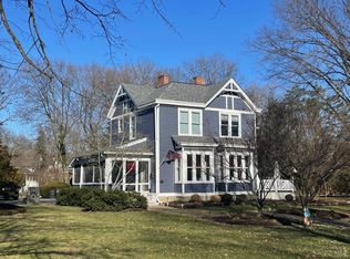 306 Rugby Ave, Terrace Park, OH 45174